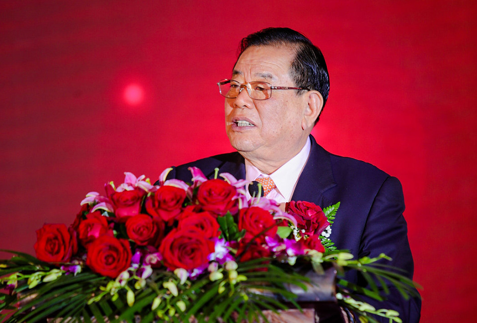 德業(yè)人將用心堅(jiān)守使命,<br>為實(shí)現(xiàn)夢(mèng)想不懼櫛風(fēng)沐雨、砥礪前行。